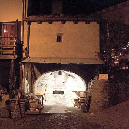 éve