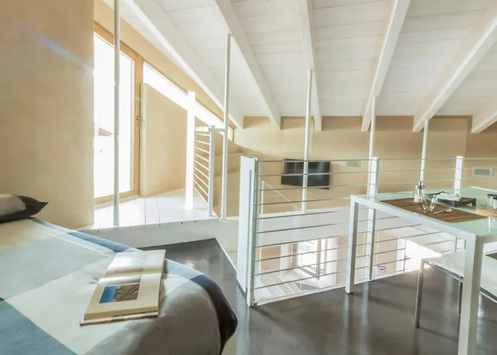 Eve לינה וארוחת בוקר 4*